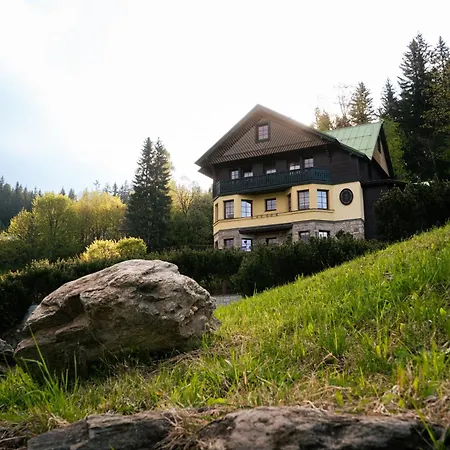 بيت ضيافة Anicka